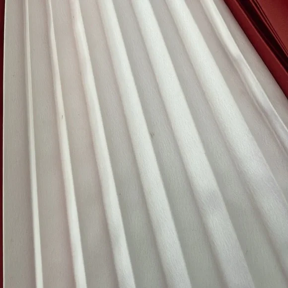 Ted Baker London sunburst pleated skirt. Size 2 (Ted Size) Size 6 US - Picture 6 of 10